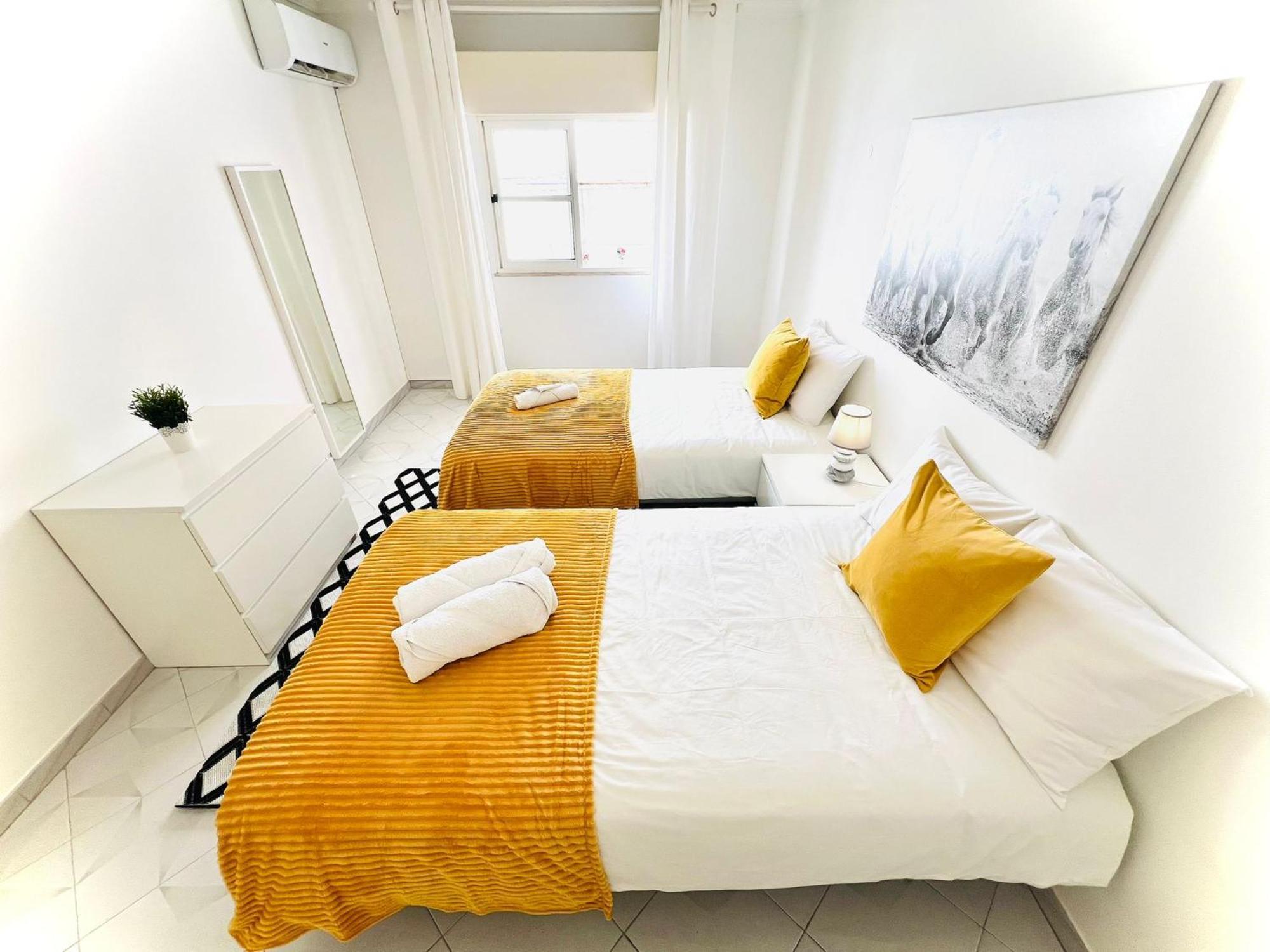 Apartamento 5 Estrelas Praia Da Oura アルブフェイラ エクステリア 写真