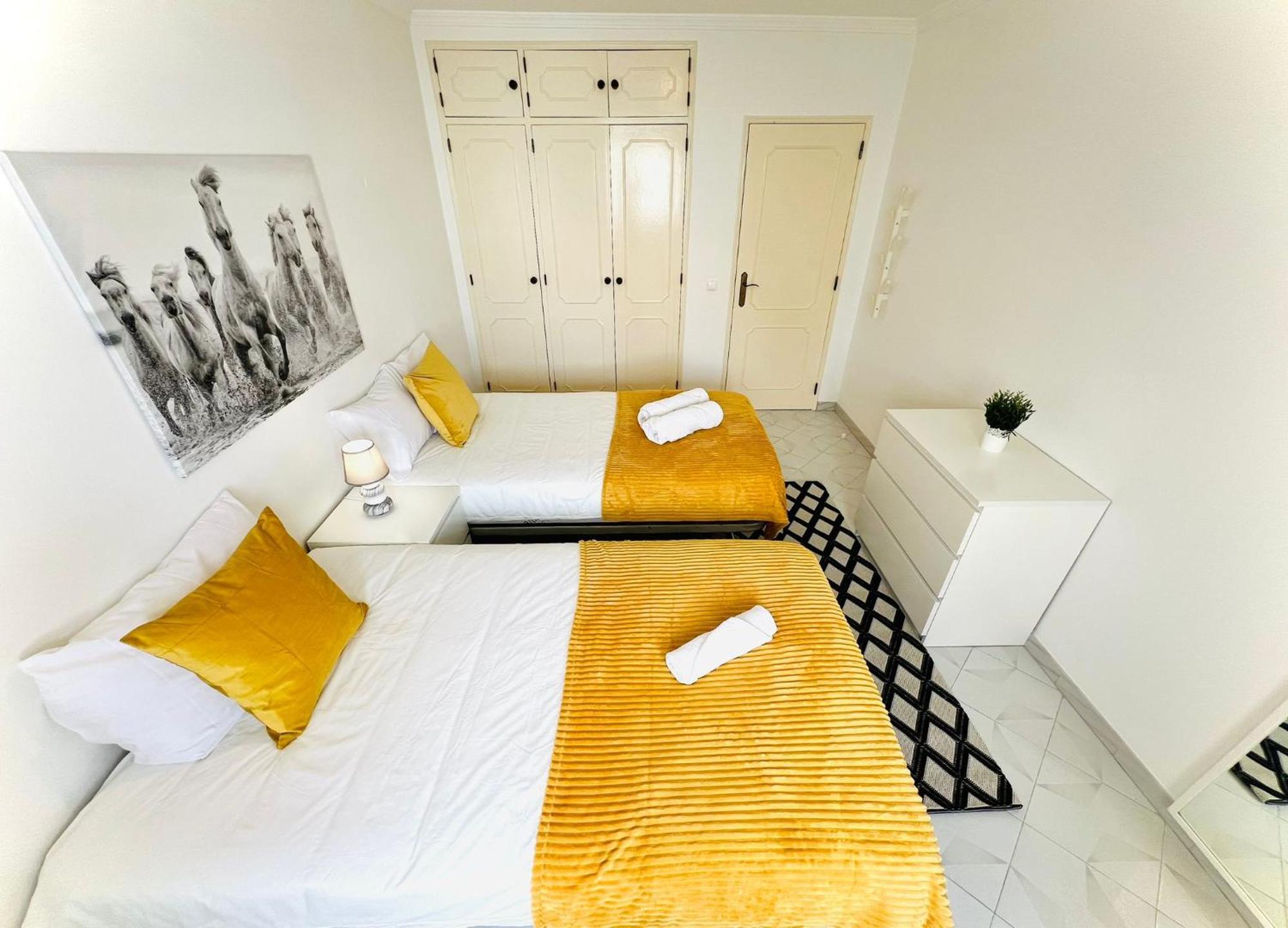 Apartamento 5 Estrelas Praia Da Oura アルブフェイラ エクステリア 写真
