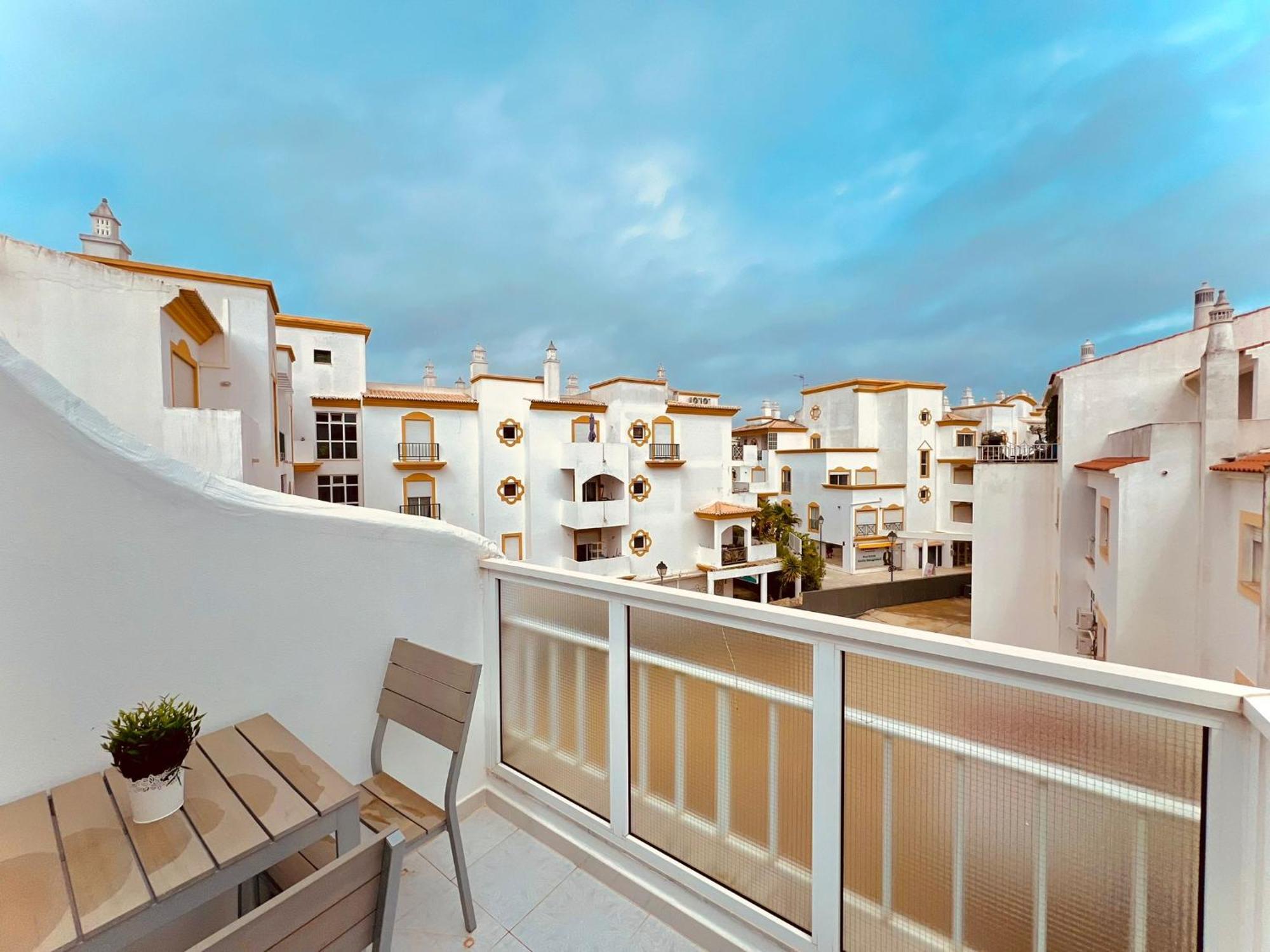 Apartamento 5 Estrelas Praia Da Oura アルブフェイラ エクステリア 写真