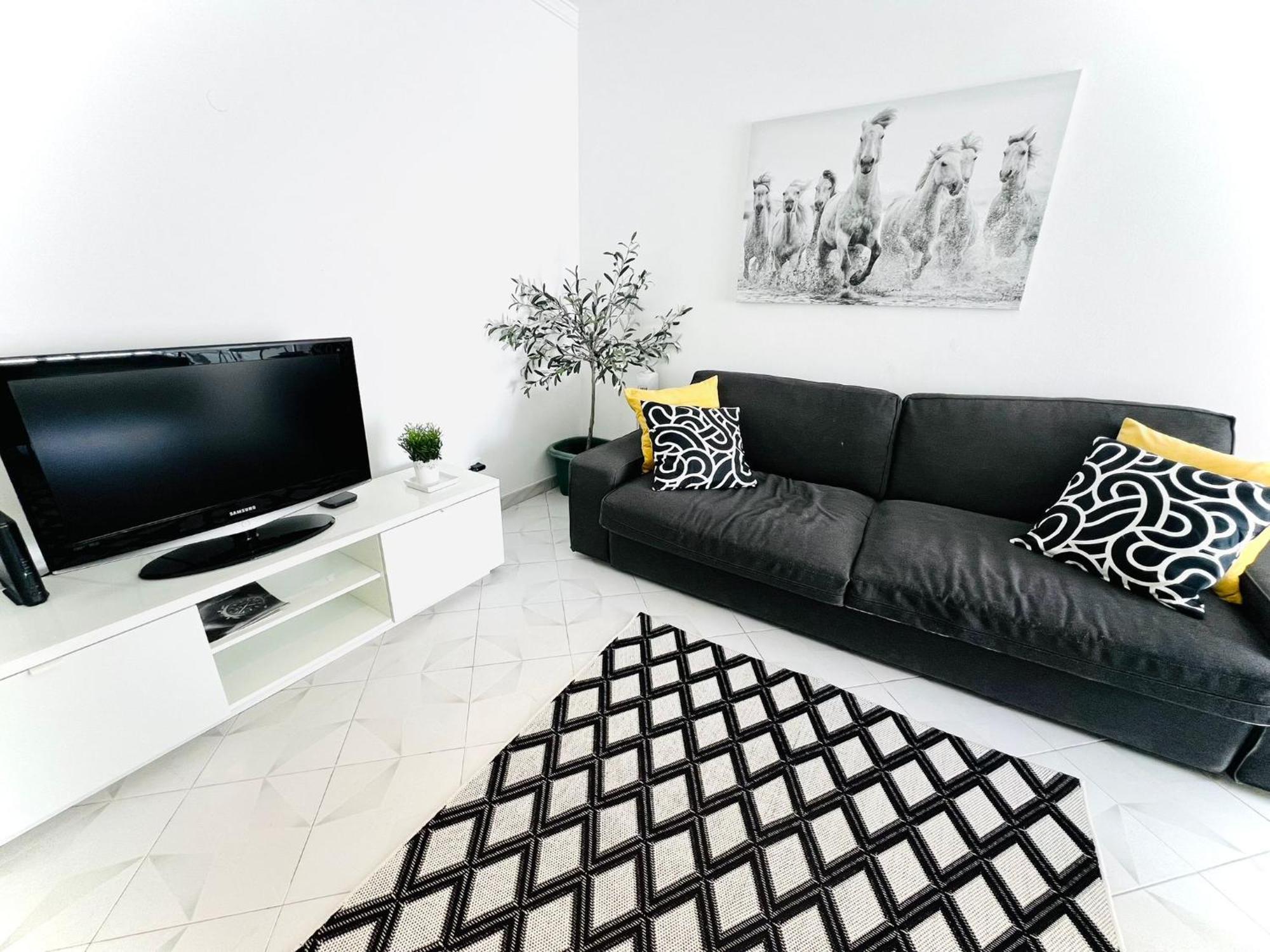 Apartamento 5 Estrelas Praia Da Oura アルブフェイラ エクステリア 写真