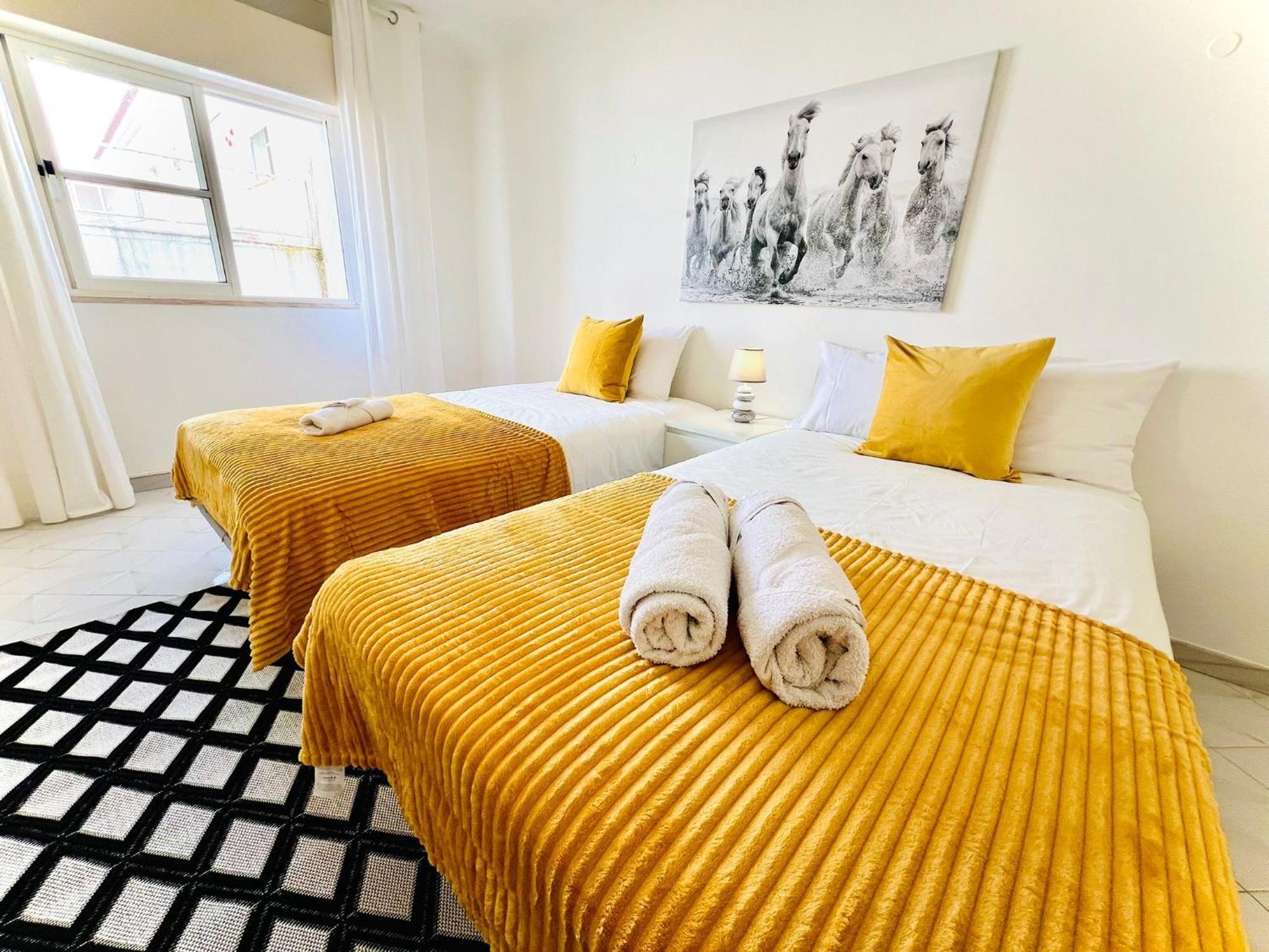 Apartamento 5 Estrelas Praia Da Oura アルブフェイラ エクステリア 写真